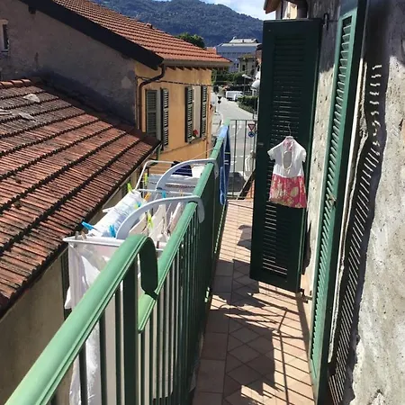 モーテル Holiday Living Like A Local マンデッロ・デル・ラーリオ